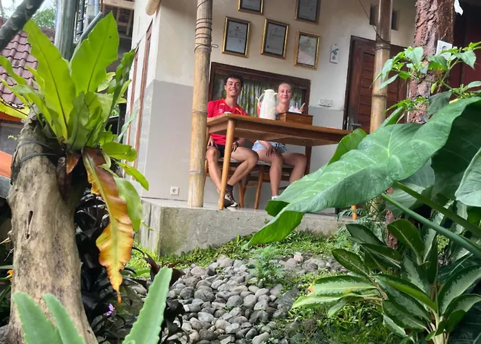 Séjour chez l'habitant Wayan Bola *